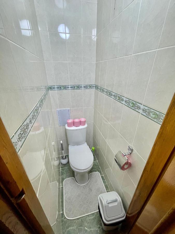 Classic C1 Apartment In The Center With 4 Rooms Tasjkent Buitenkant foto