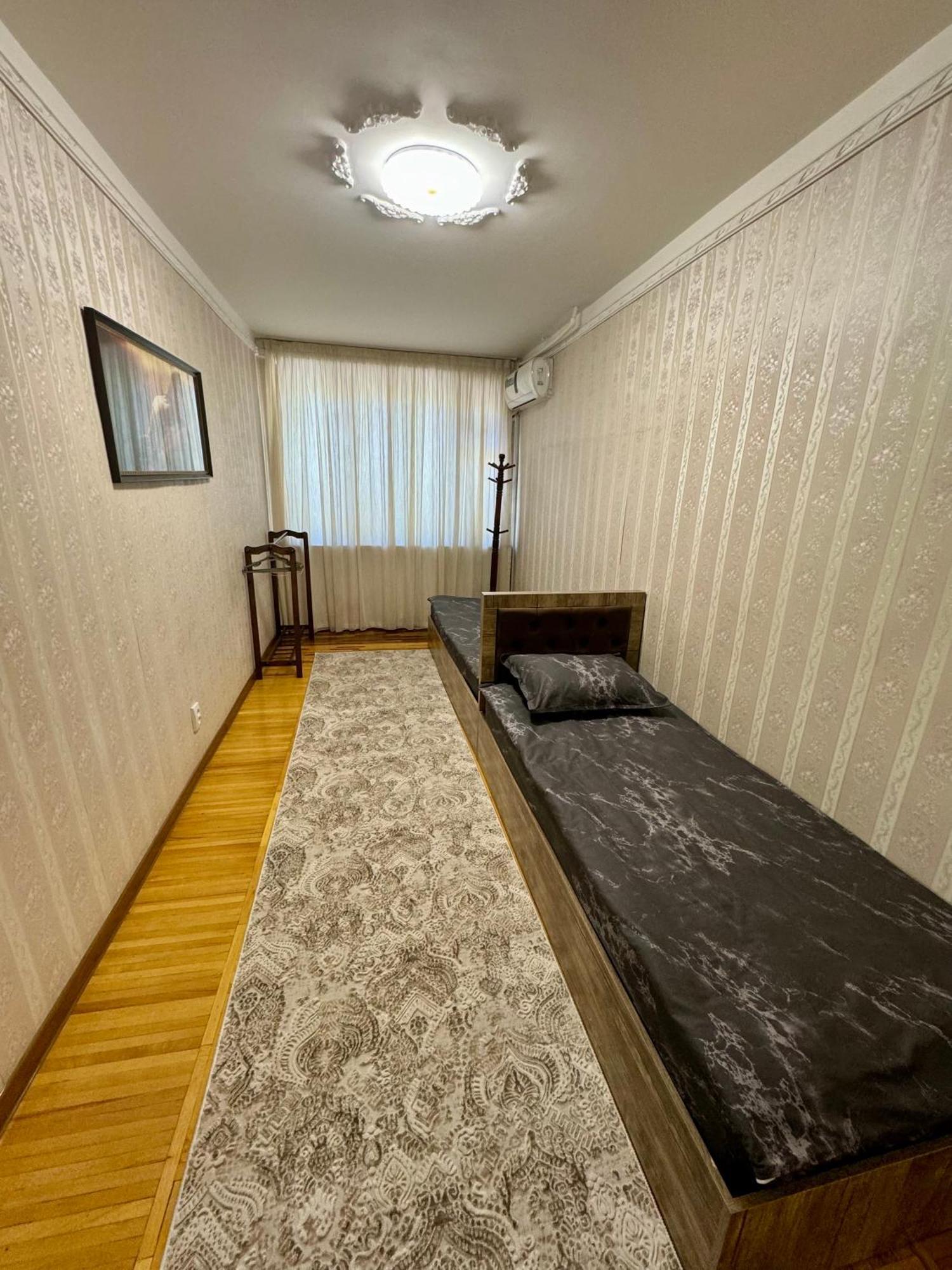 Classic C1 Apartment In The Center With 4 Rooms Tasjkent Buitenkant foto