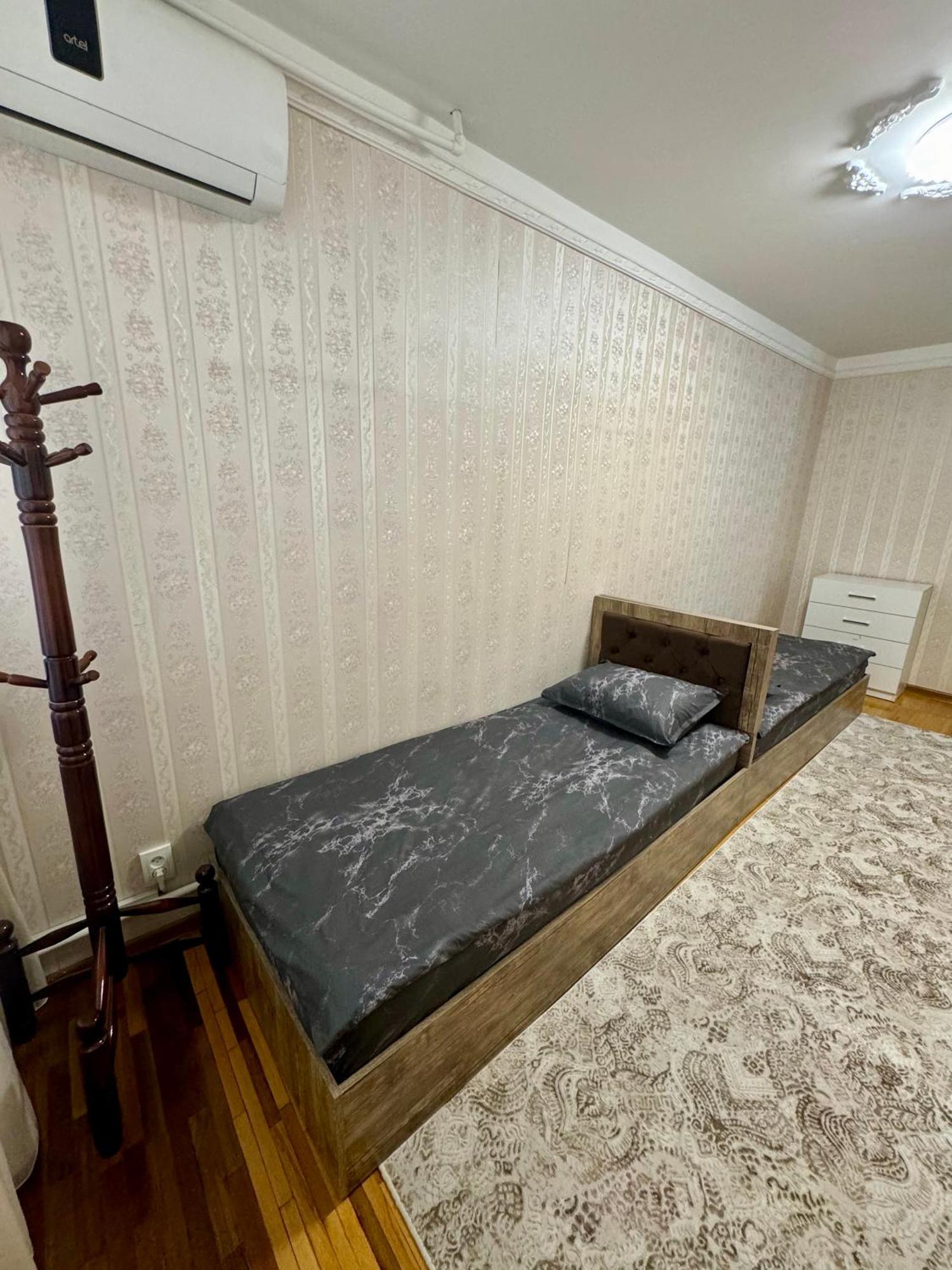 Classic C1 Apartment In The Center With 4 Rooms Tasjkent Buitenkant foto
